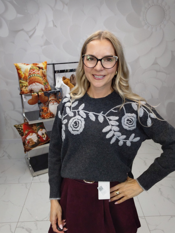 SWETER WYSZYWANE KWIATY