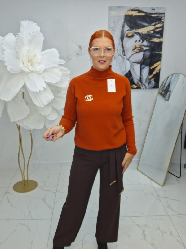 SWETER PRZESZYCIA