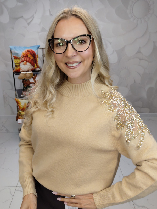 SWETER ZDOBIENIA NA RAMIONACH